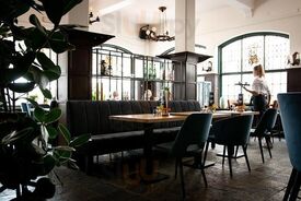 Hotel De Kroon