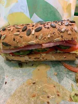 Subway Stadhuisplein 18