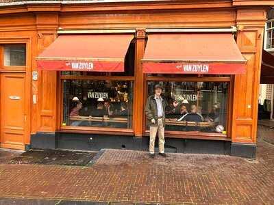 Cafe Van Zuylen