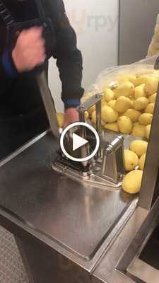 Bram Ladage Metroplein