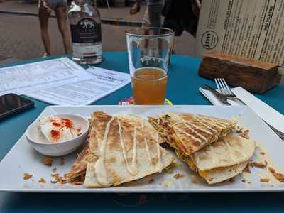 J.d. William's Whisky Bar