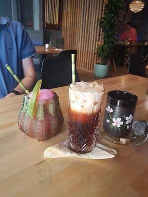 Pinto's Mama Thai Cuisine