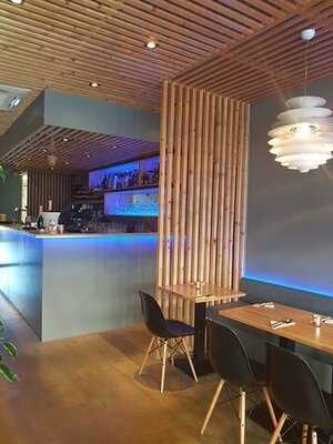 Pinto's Mama Thai Cuisine