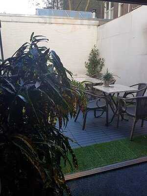 Pinto's Mama Thai Cuisine