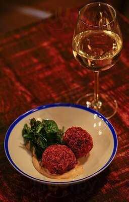 Walter's - The Walter Woodbury Bar