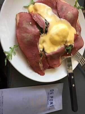 Cafe De Pont