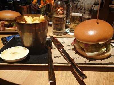 Rhythms Bar & Kitchen