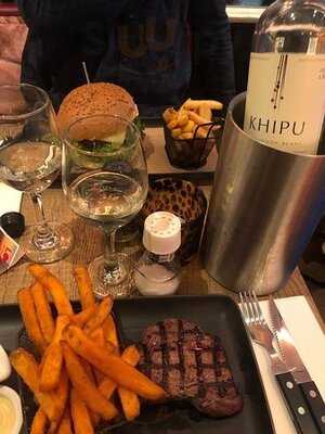 Pimpsteak - Bar & Bistro