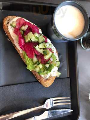 The Avocado Show To Go