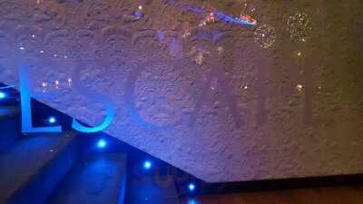 Escape Caffe & Lounge