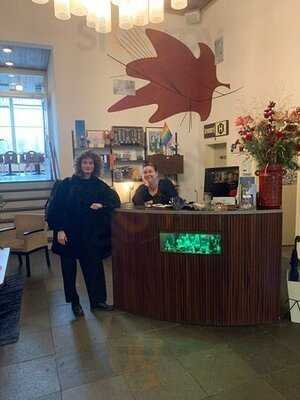 Pension Homeland Bar & Restaurant