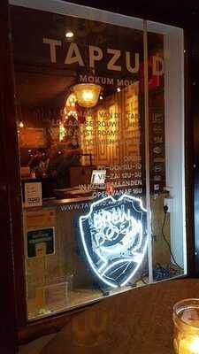 Tapzuid Burgers, Beers & More