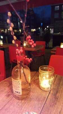 Tapzuid Burgers, Beers & More