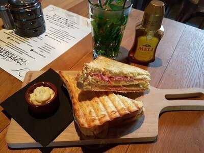 Looiedet Coffee & Toast