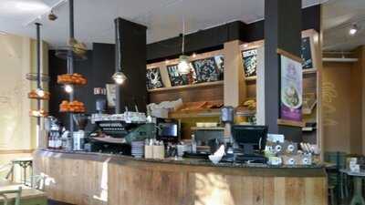 Bagels & Beans Van Hallstraat