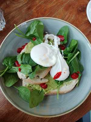 Nescio Bar And Café