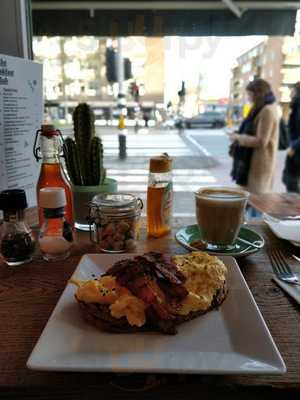 Miranda & Paul Of Mp Kitchen