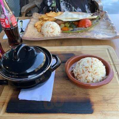 Florya Restaurant & Cafe