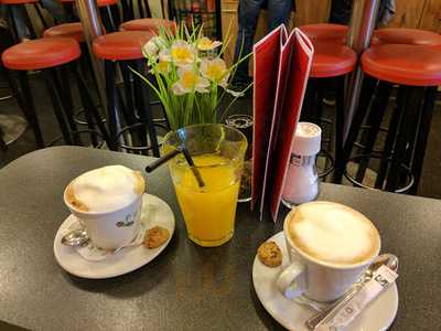 B & B Luxe Lunch & Buffet Styling