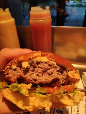 Ellis Gourmet Burger Singel