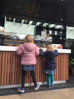 Frozz Frozen Yoghurt