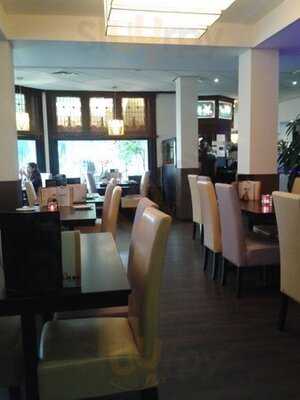 Yang Ming Asian Cuisine