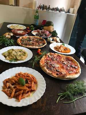 Tony Pizzas Pastas To Go