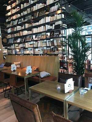 Vascobelo V-bar Noma House