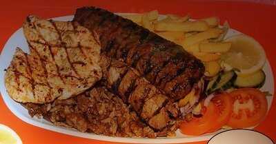 Snacks & Vlaamse Friet Moes