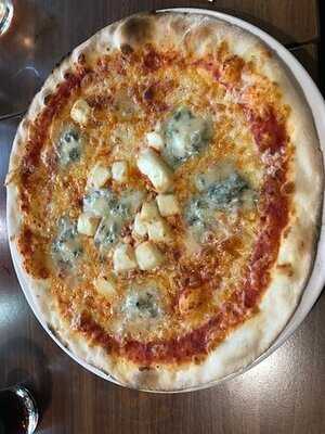 Pizzeria La Traviata