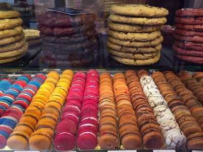 Dolce & Gelato Bakery