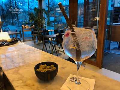 Vascobelo V-bar Aalsmeerweg