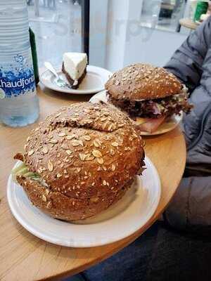 Lexi’s Coffee & Bakery