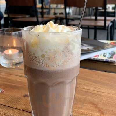 Lexi’s Coffee & Bakery