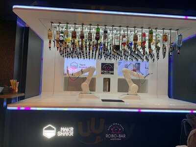 Robo-bar Asian Grill & Sushi