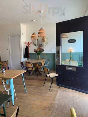 Photo 3