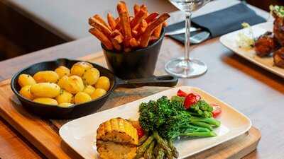 The Story Bar & Grill