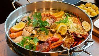 The Story Bar & Grill