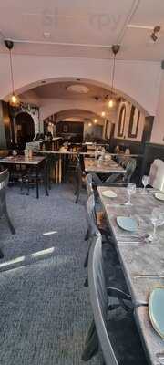 Marmarita Restaurant & Bar