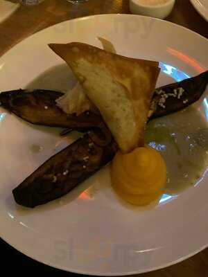 Lowlander Botanical Bar & Restaurant