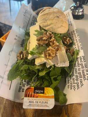 Queens Lunch & Diner