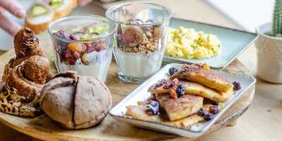 Floor's Coffee & Brunch Bar