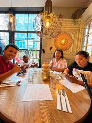 Bhatti Pasal Klinkers