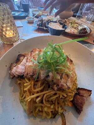 Bhatti Pasal Klinkers