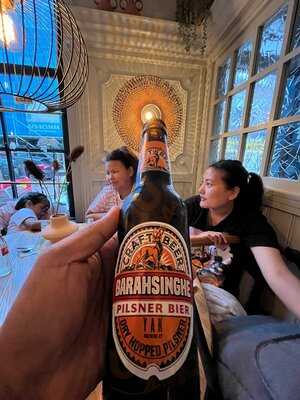 Bhatti Pasal Klinkers