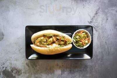 Cindy Baguette & Tea Bar