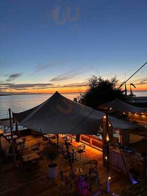 Espresso Grand Café At The Beach