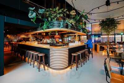 Bar Restaurant Seventy One