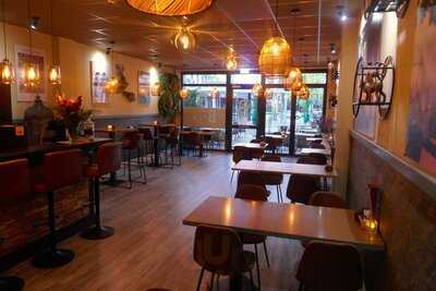 Becxy Restaurant & Bar