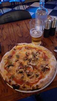 Glass Restaurant & Bar